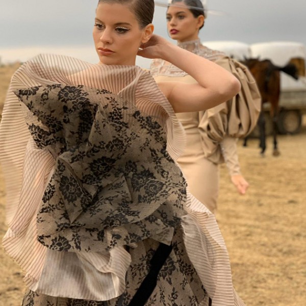 TOP Y FALDA ORGANZAS